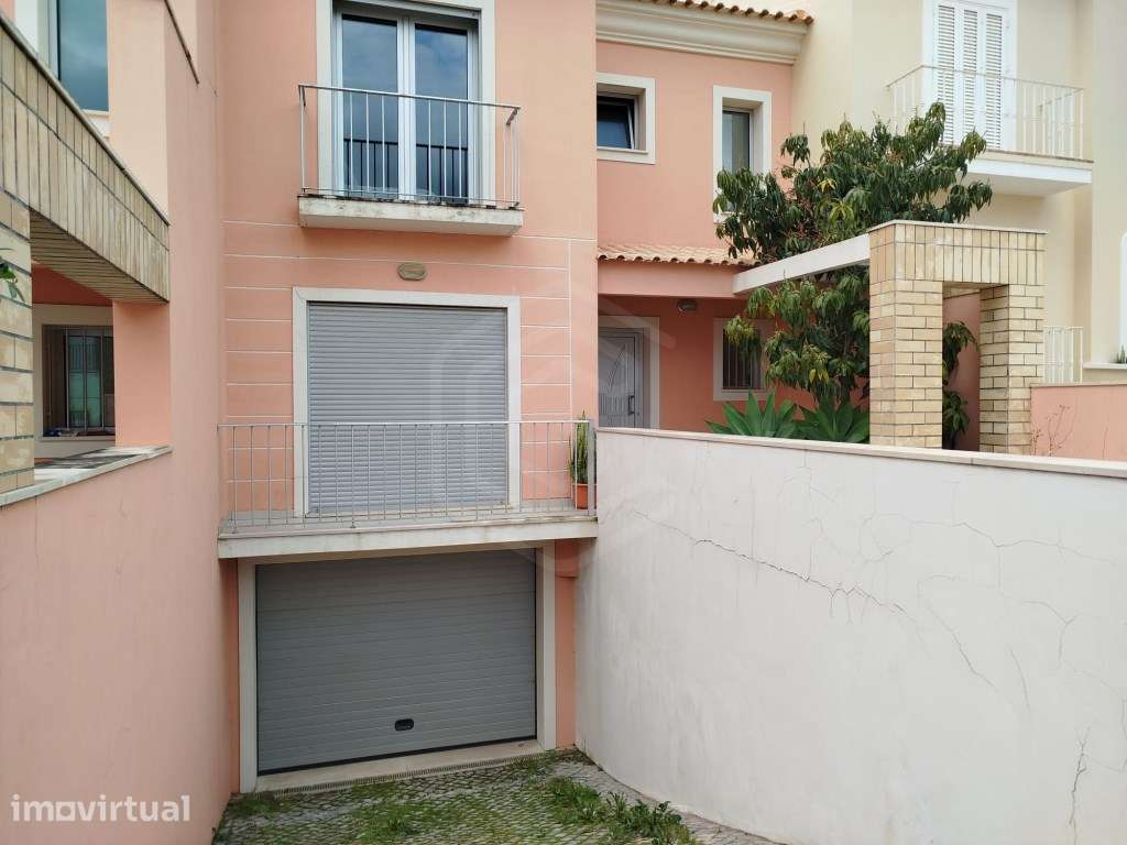 Moradia Geminada V3 Duplex com garagem, Boliqueime, Algarve - Grande imagem: 3/28