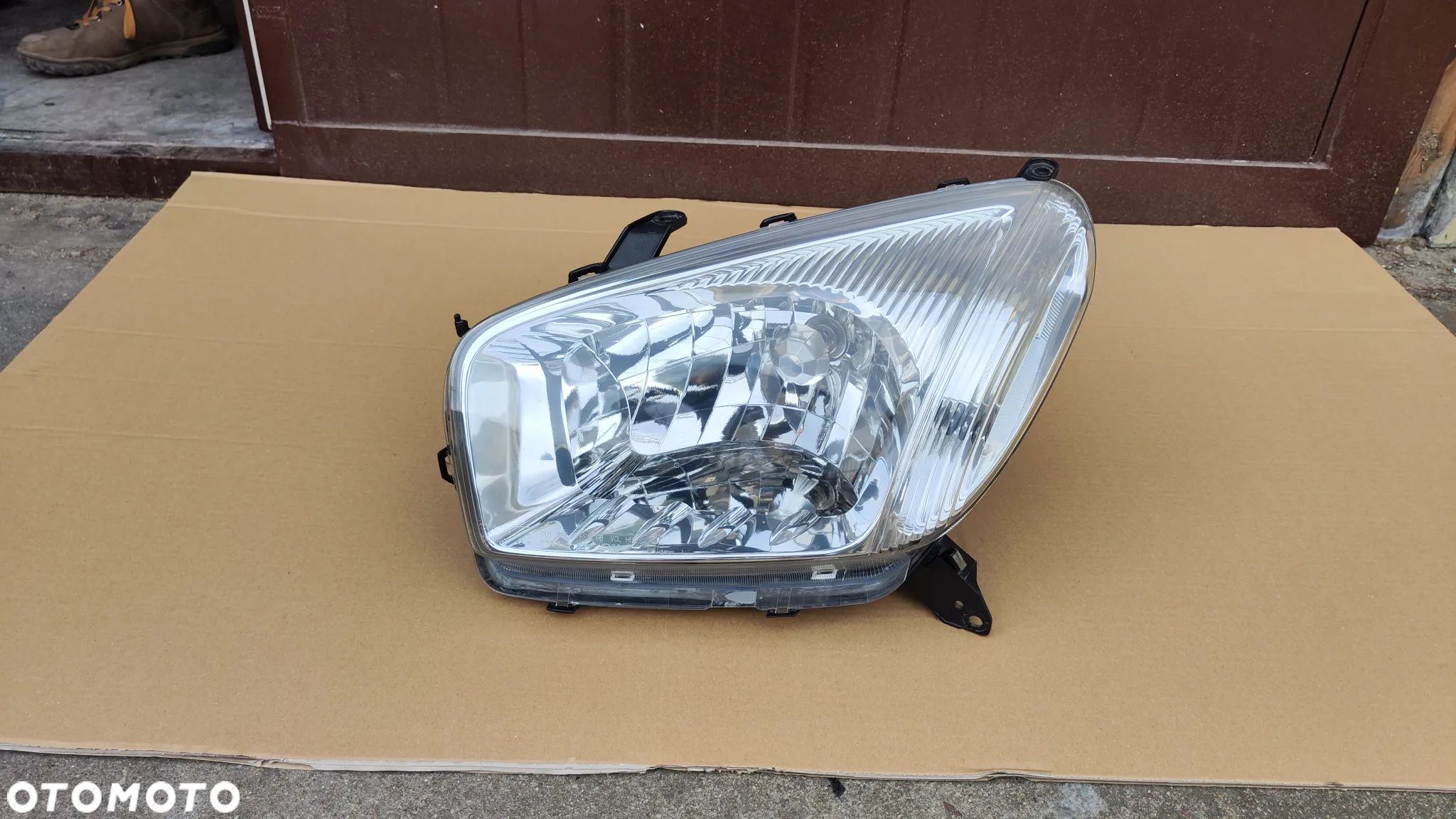 Toyota RAV4 00-03 Lampa Przód Lewa Oryginał - 1