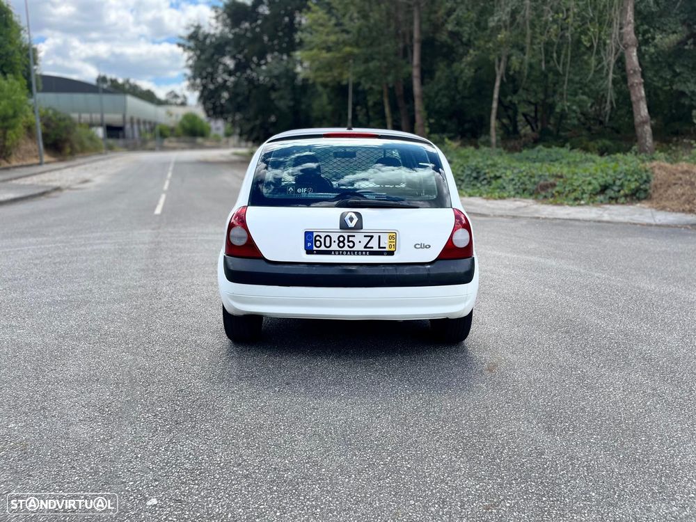 Renault Clio 1.5 dCi Pack Authentique - 11