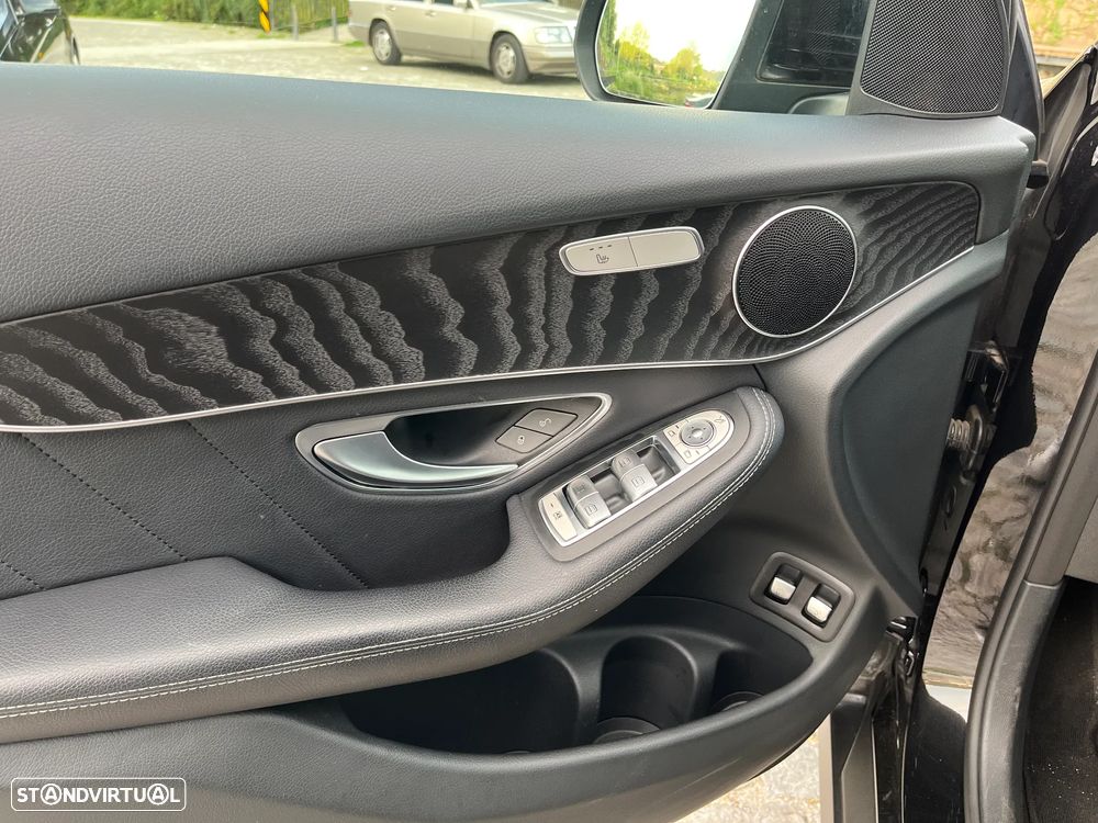 Mercedes-Benz GLC 220 d Coupe 4Matic 9G-TRONIC AMG Line - 10