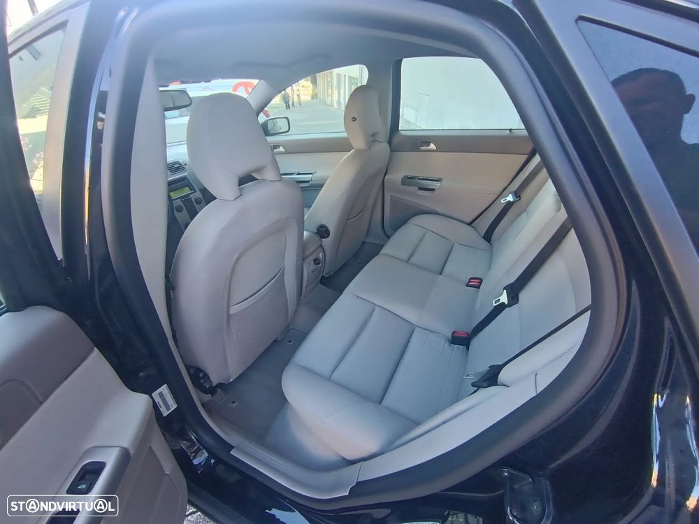 Volvo S40 1.6 D Nível 2 - 23