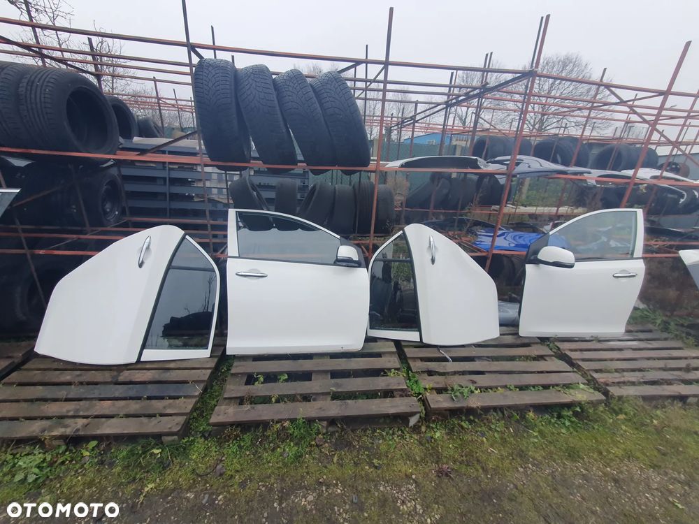 DRZWI L/P TYŁ PRAWY PRZÓD KIA PICANTO III 3 LAK UD