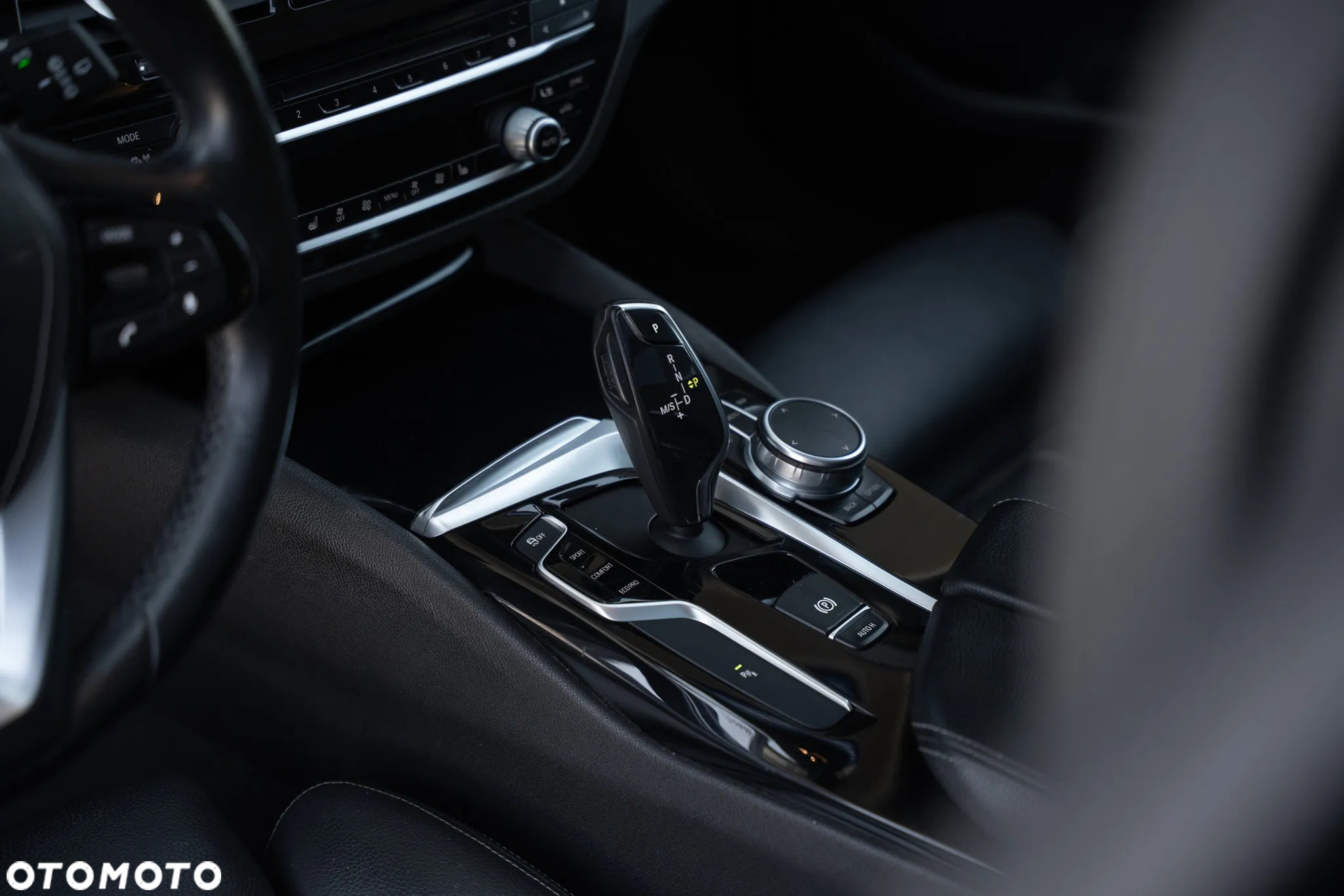 BMW Seria 5 520d Touring Sport Line - 28