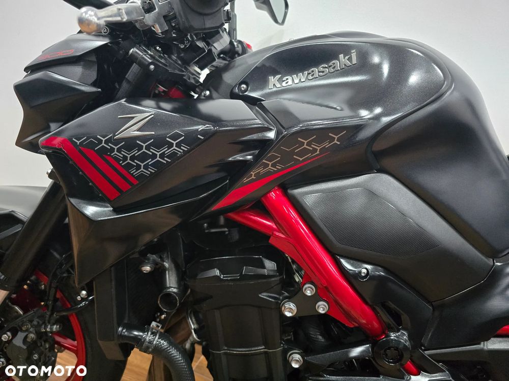Kawasaki Z - 19