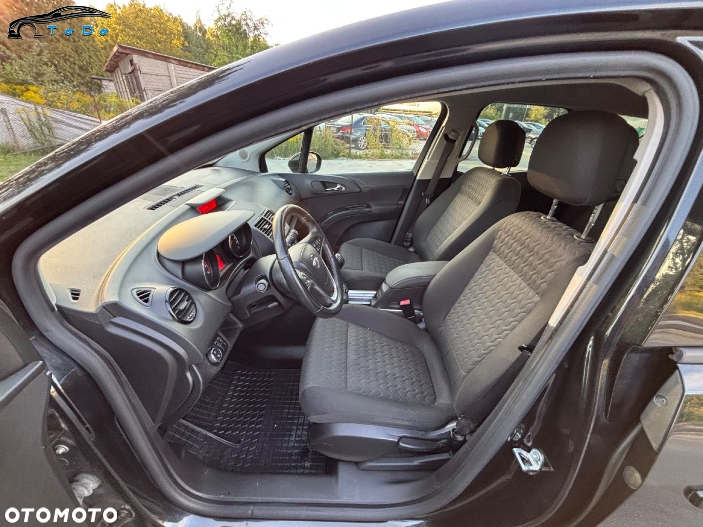 Opel Meriva 1.4 T Design Edition S&S - 19