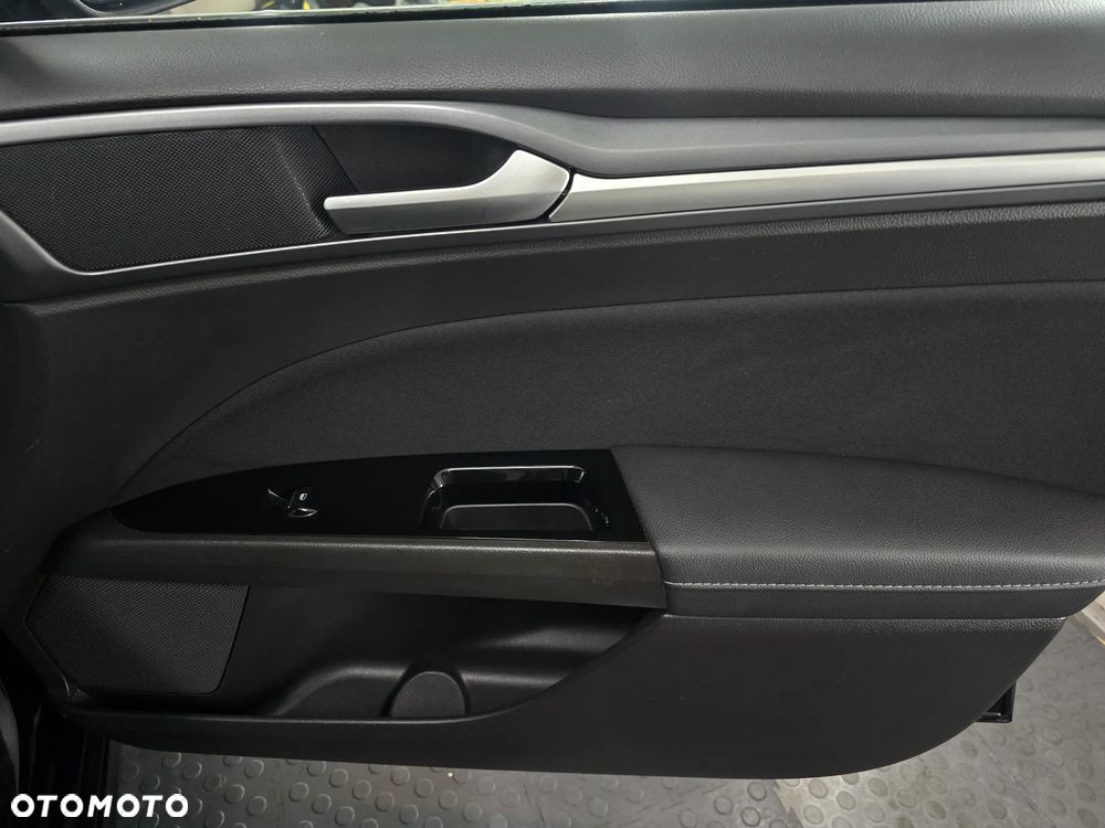 Ford Mondeo - 15