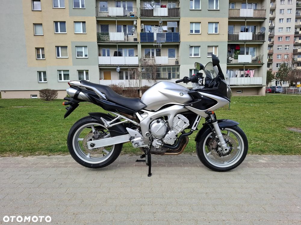 Yamaha FZ6 - 4