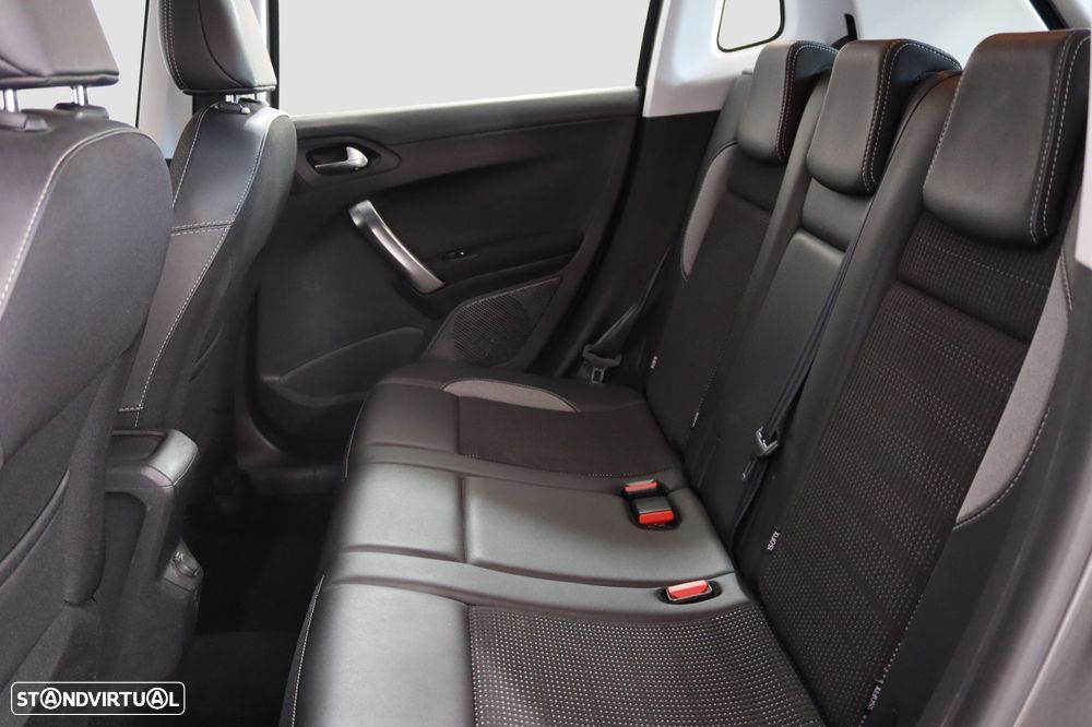 Peugeot 2008 1.2 PureTech Allure - 13