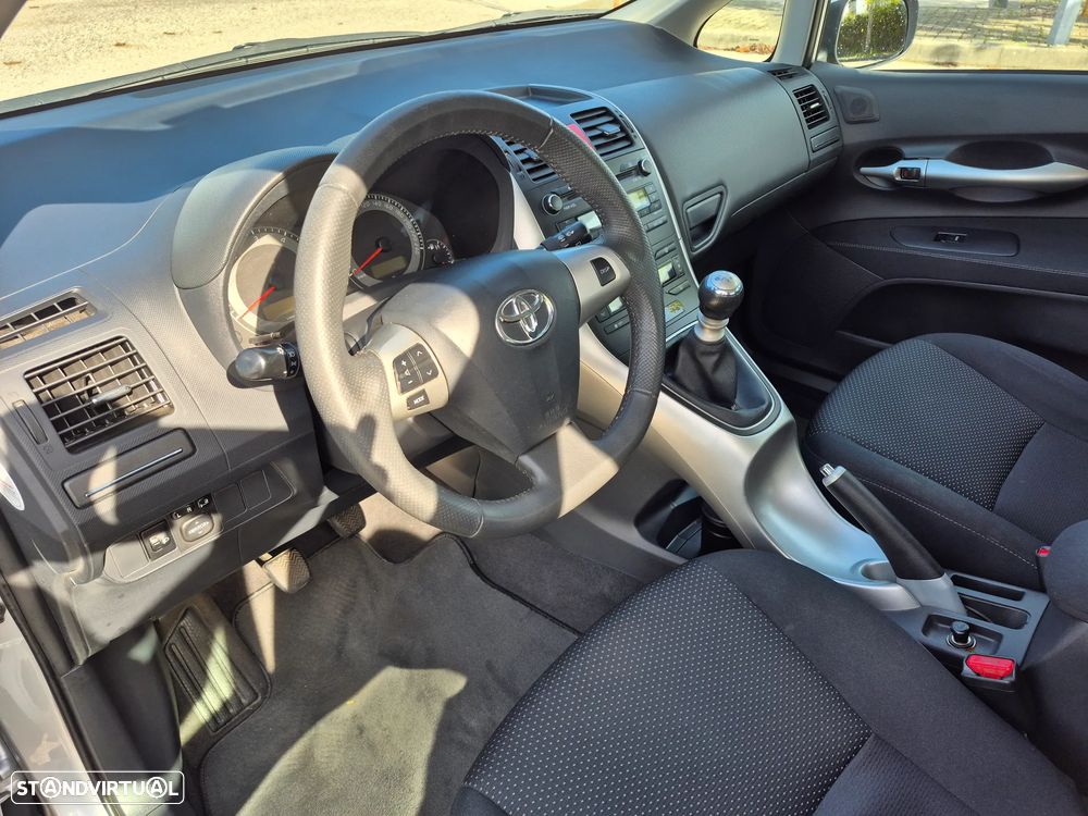 Toyota Auris 1.4 D-4D ACtive+AC - 8