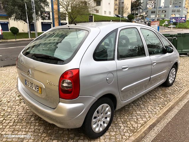 Citroën Xsara Picasso 1.6i Exclusive - 8