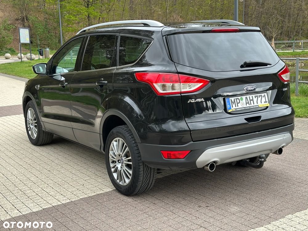 Ford Kuga 1.6 EcoBoost 2x4 Titanium - 4