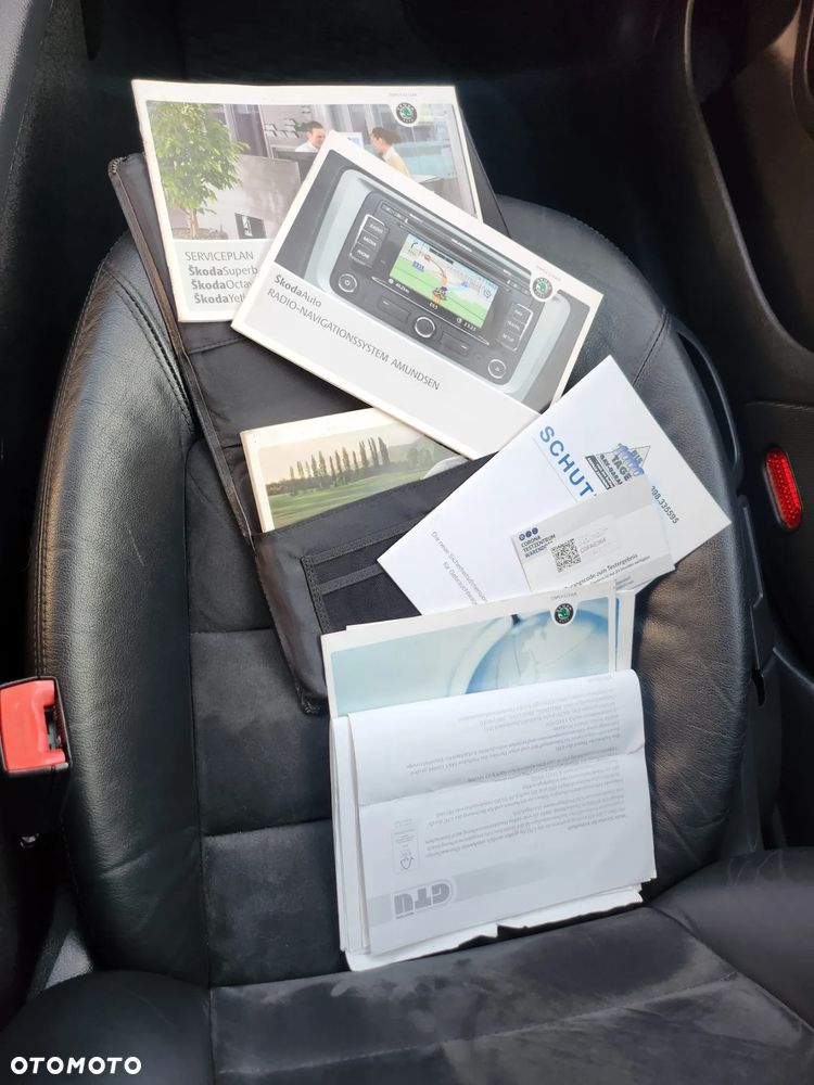 Skoda Octavia Combi 2.0 TDI Laurin & Klement - 39