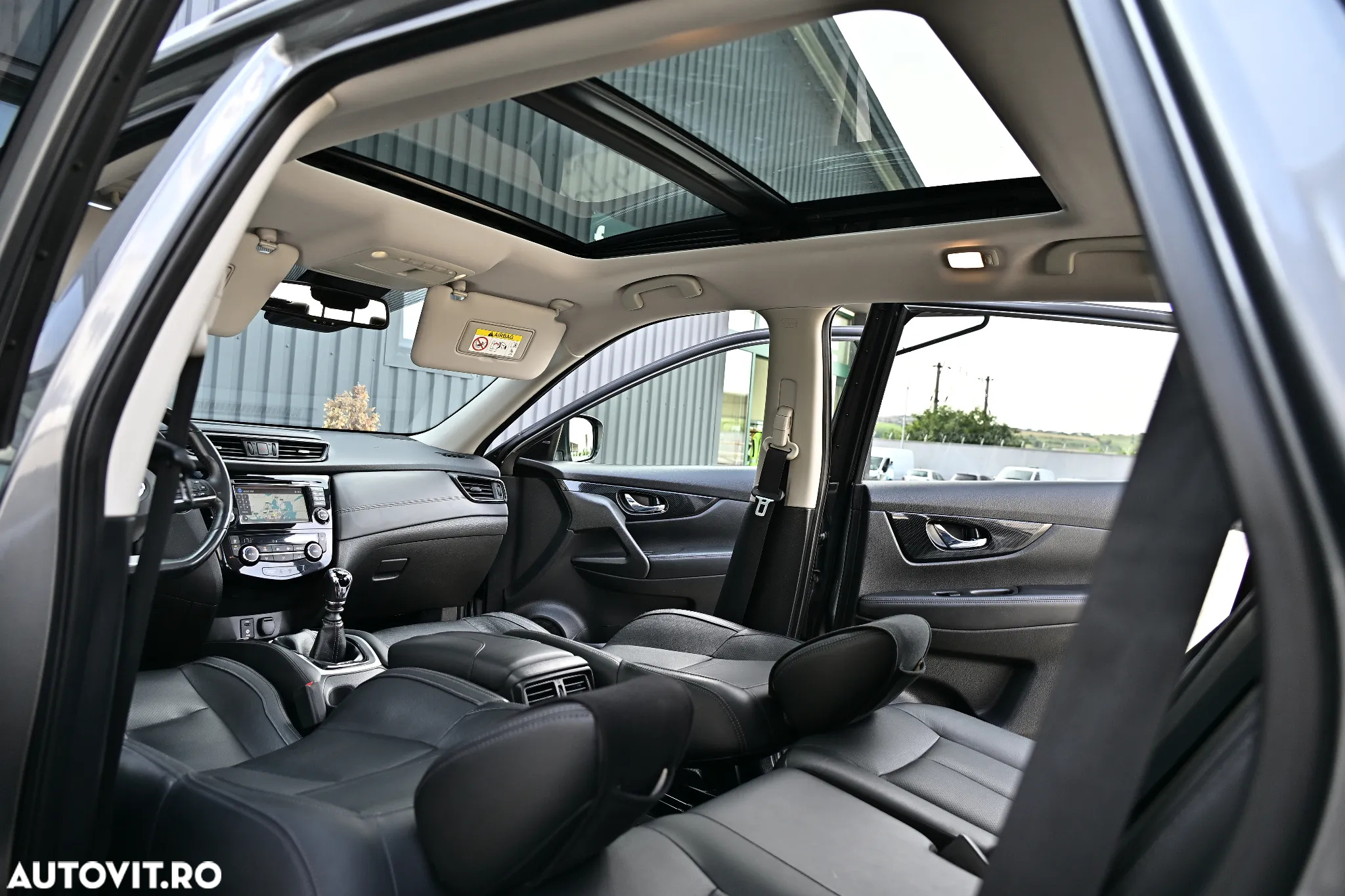 Nissan X-Trail 1.6 dCi ALL-MODE 4x4i Tekna - 30
