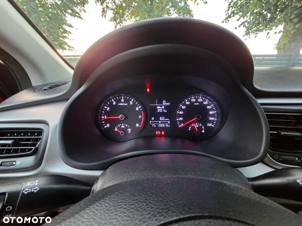 Kia Rio 1.2 L - 14