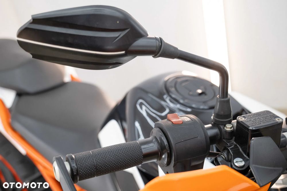 KTM Duke 125 - 26