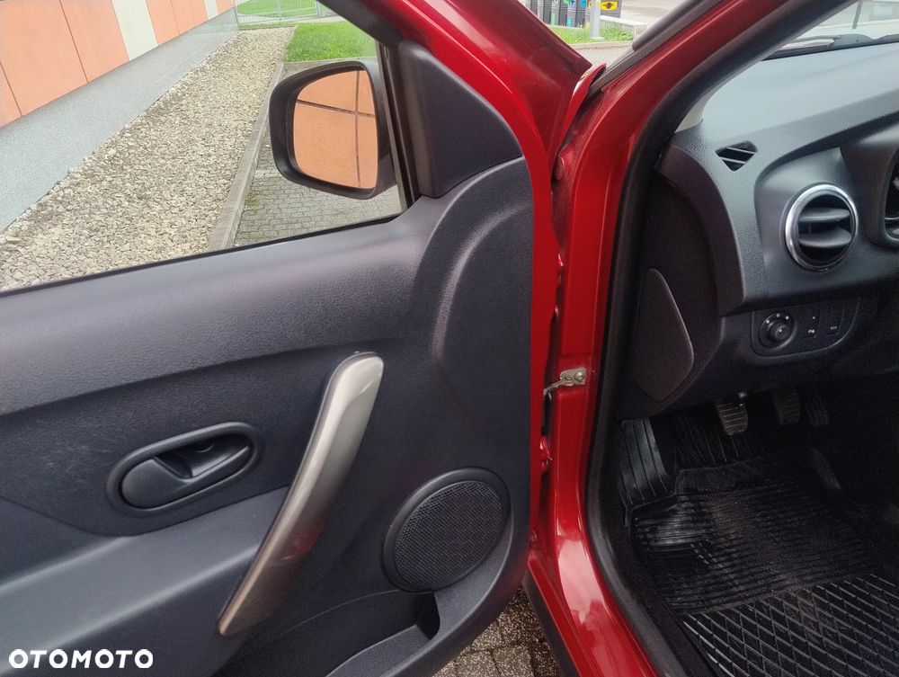 Dacia Sandero 0.9 TCe SL Celebration S&S - 14