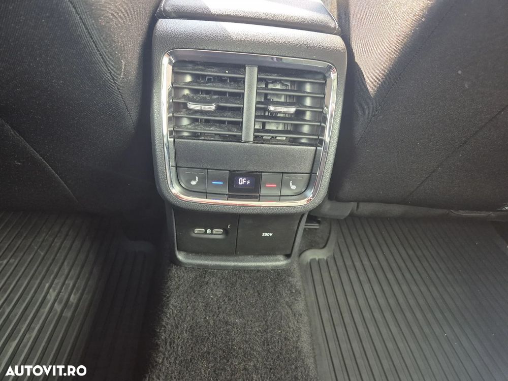 Skoda Octavia 2.0 TDI DSG Style - 12