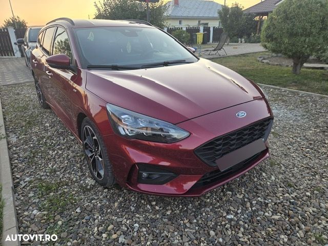 Ford Focus 1.0 EcoBoost MHEV ST-Line - 2