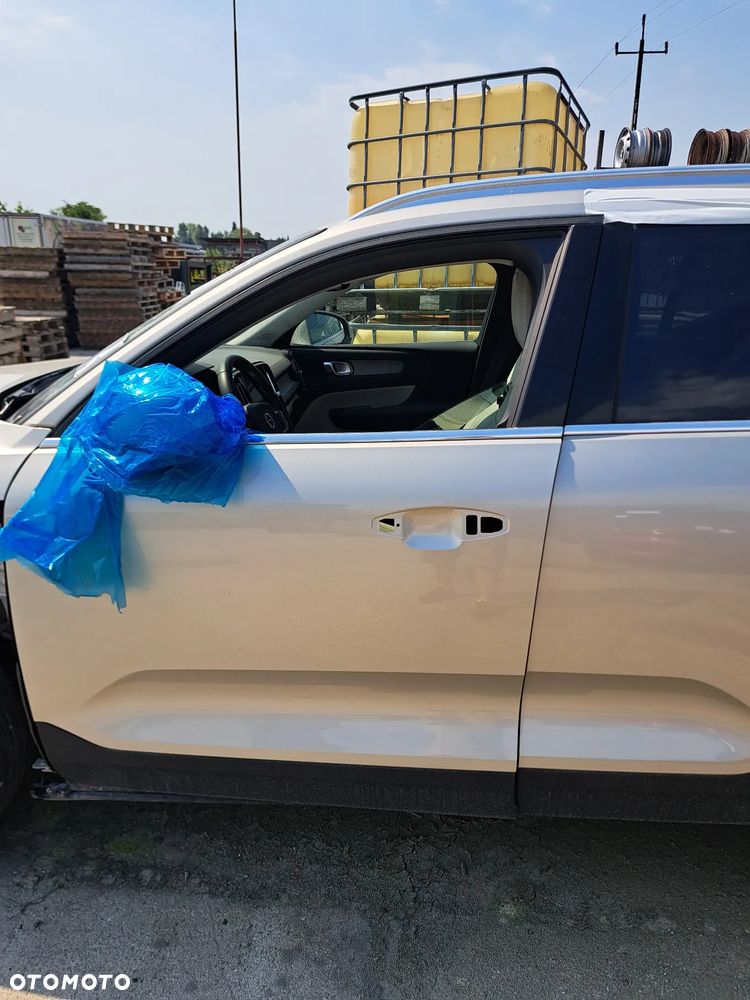 VOLVO XC40 II DRZWI TYŁ PRAWE LEWE KOD LAKIERU 719-16 - 10