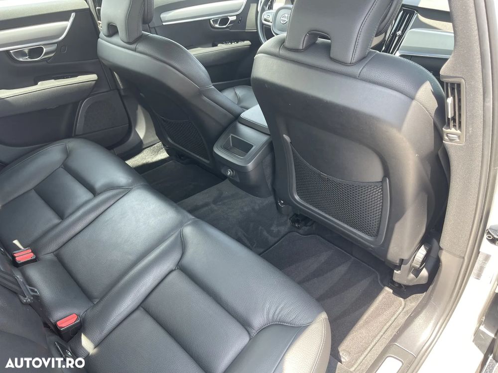 Volvo S90 - 29