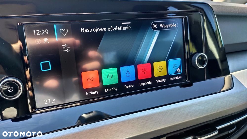 Volkswagen Golf - 20