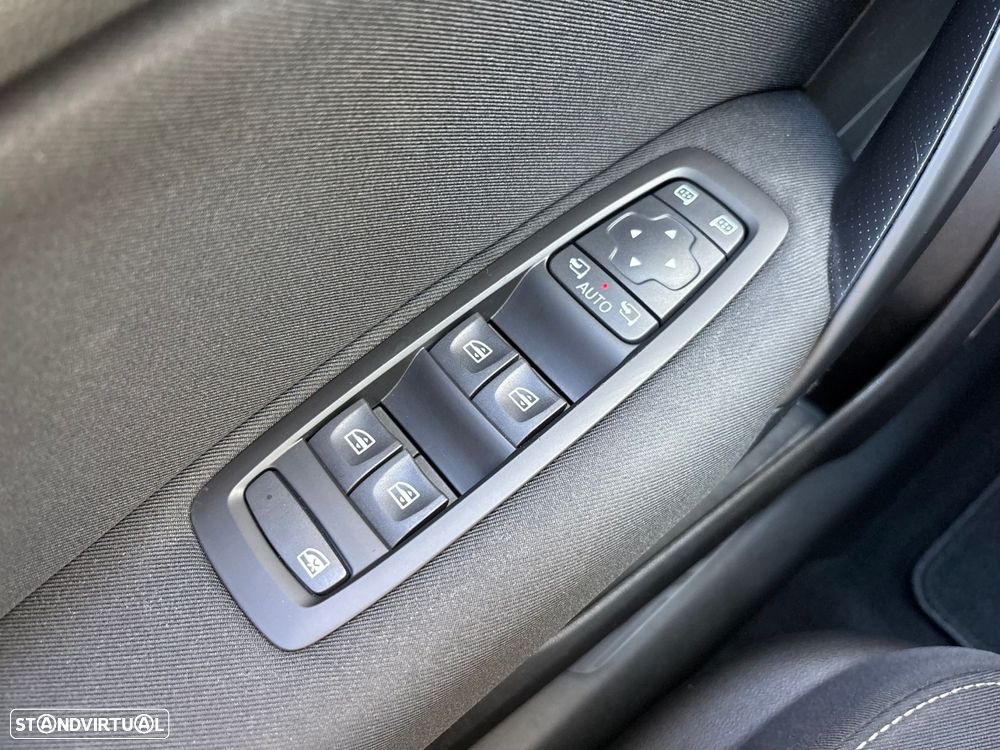 Renault Mégane 1.5 Blue dCi Intens - 10