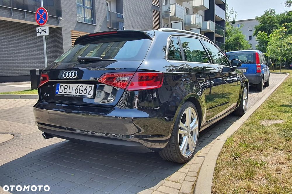 Audi A3 Sportback 1.6 TDI Ambition - 13