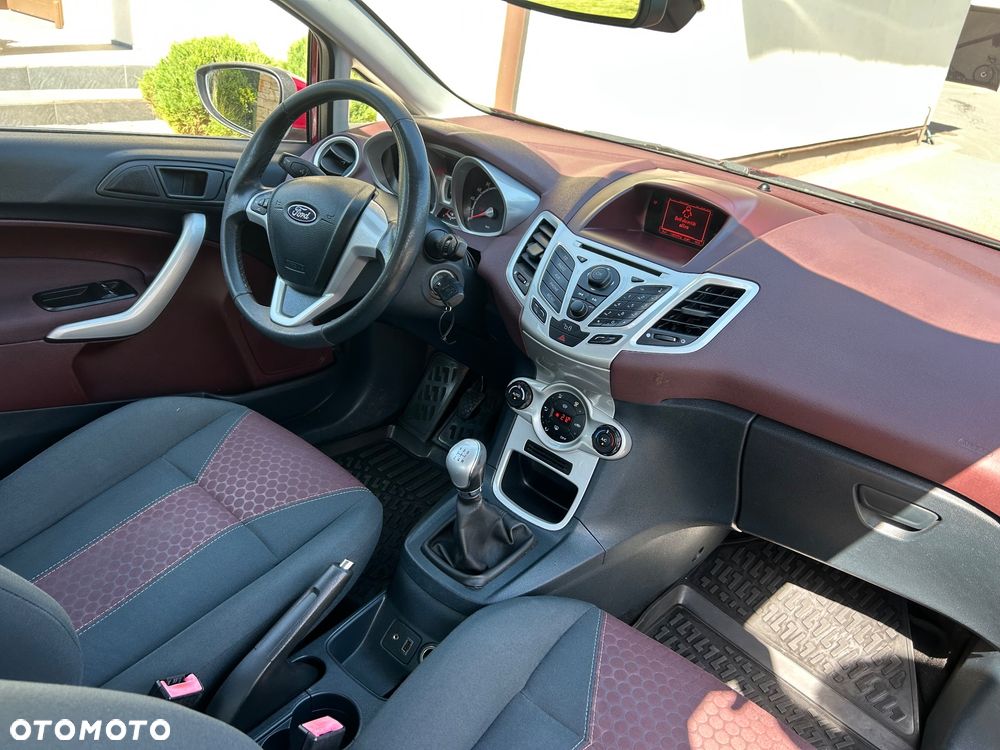 Ford Fiesta 1.25 Titanium - 22