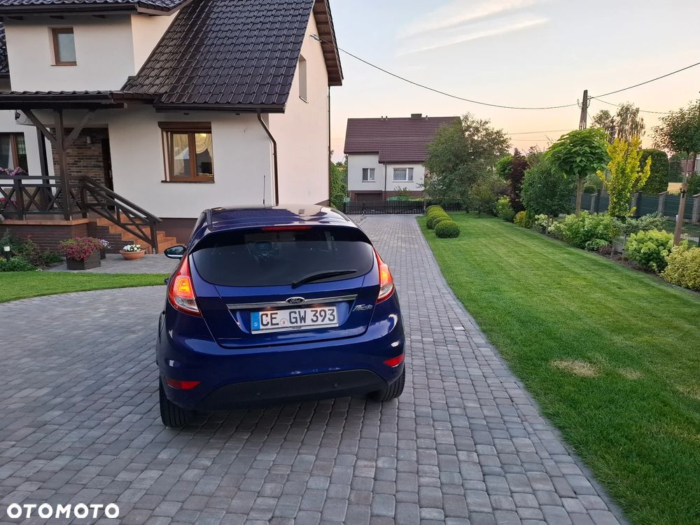 Ford Fiesta - 24