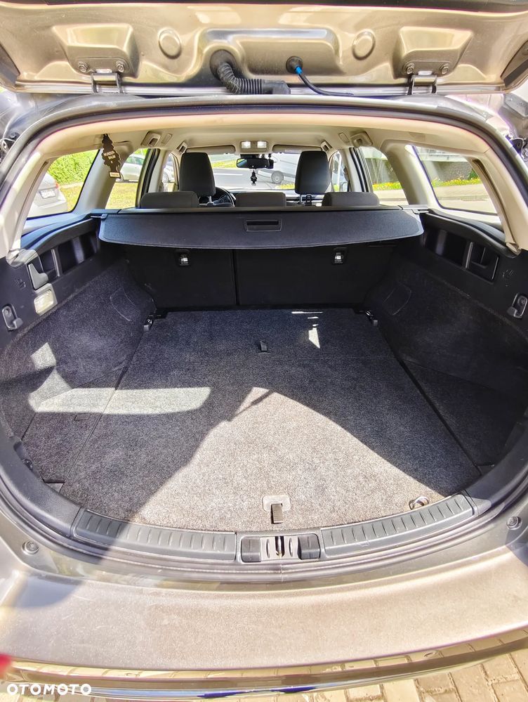 Toyota Auris Hybrid 135 Prestige - 19