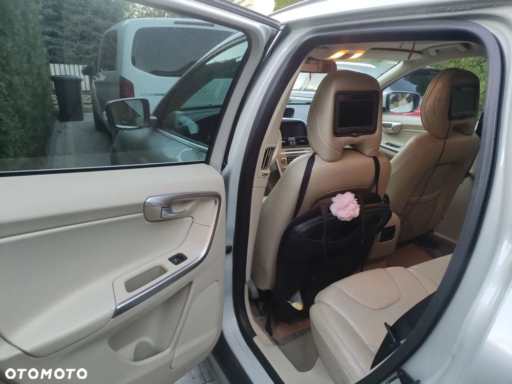 Volvo XC 60 D5 AWD - 8