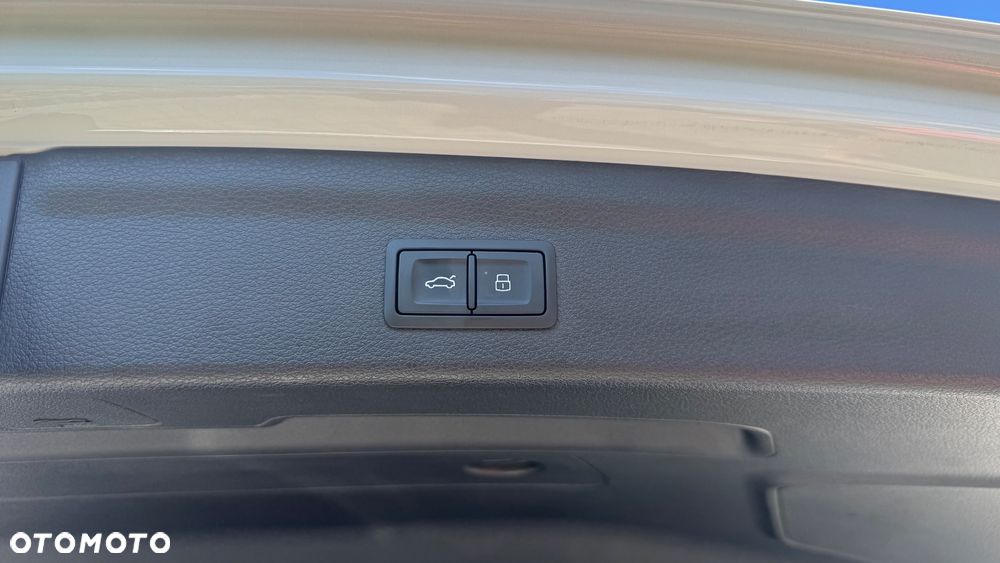 Audi Q3 45 TFSI Quattro S tronic S line - 28