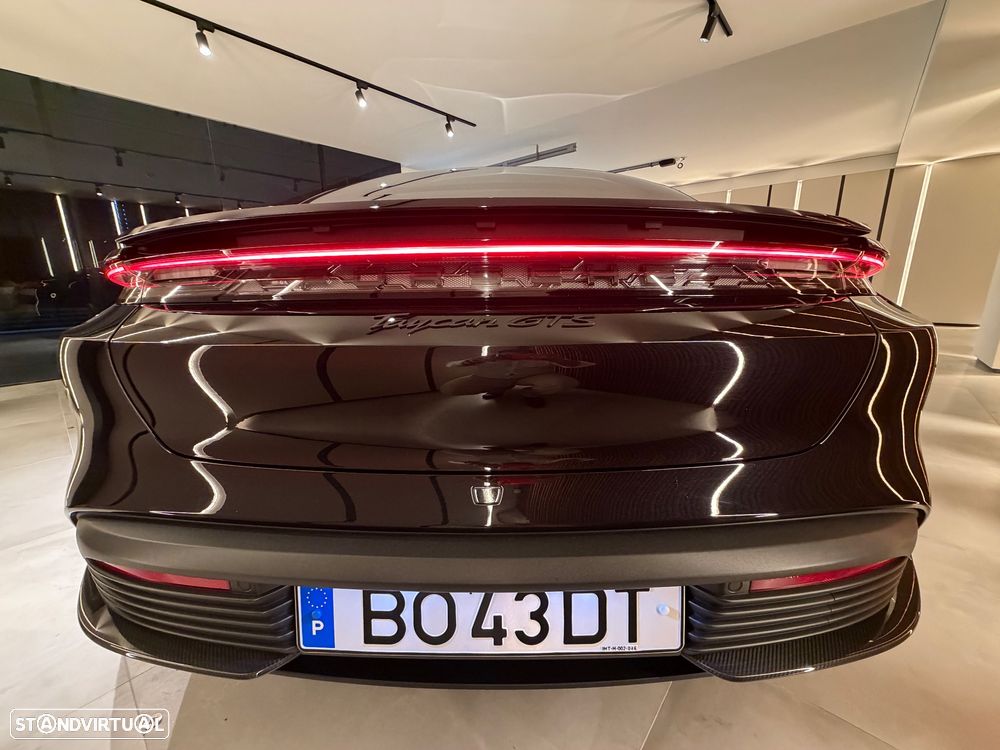 Porsche Taycan GTS - 4