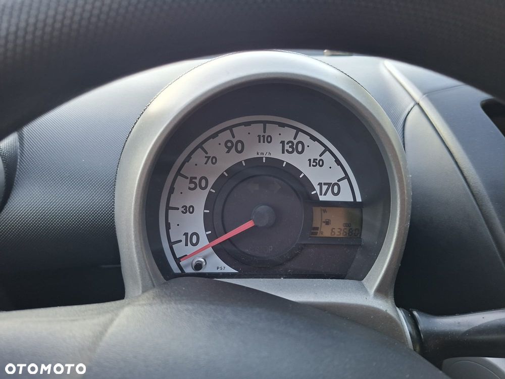 Toyota Aygo - 14