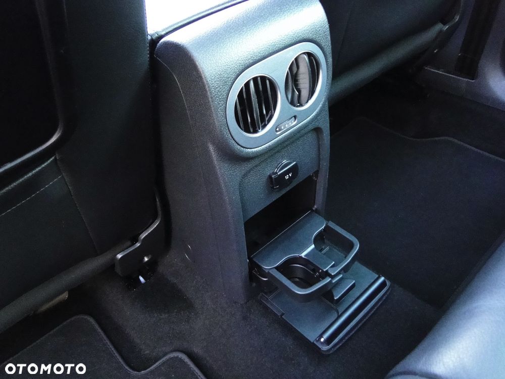 Volkswagen Tiguan 2.0 TDI DPF 4Motion DSG Sport & Style - 23