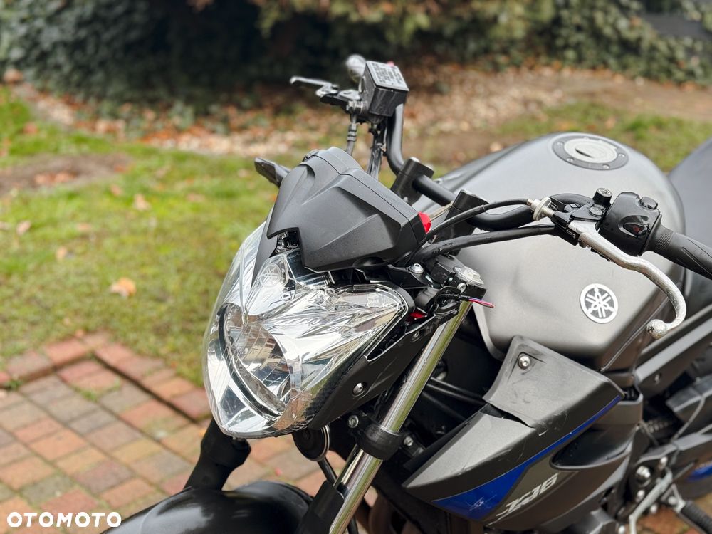 Yamaha XJ - 8