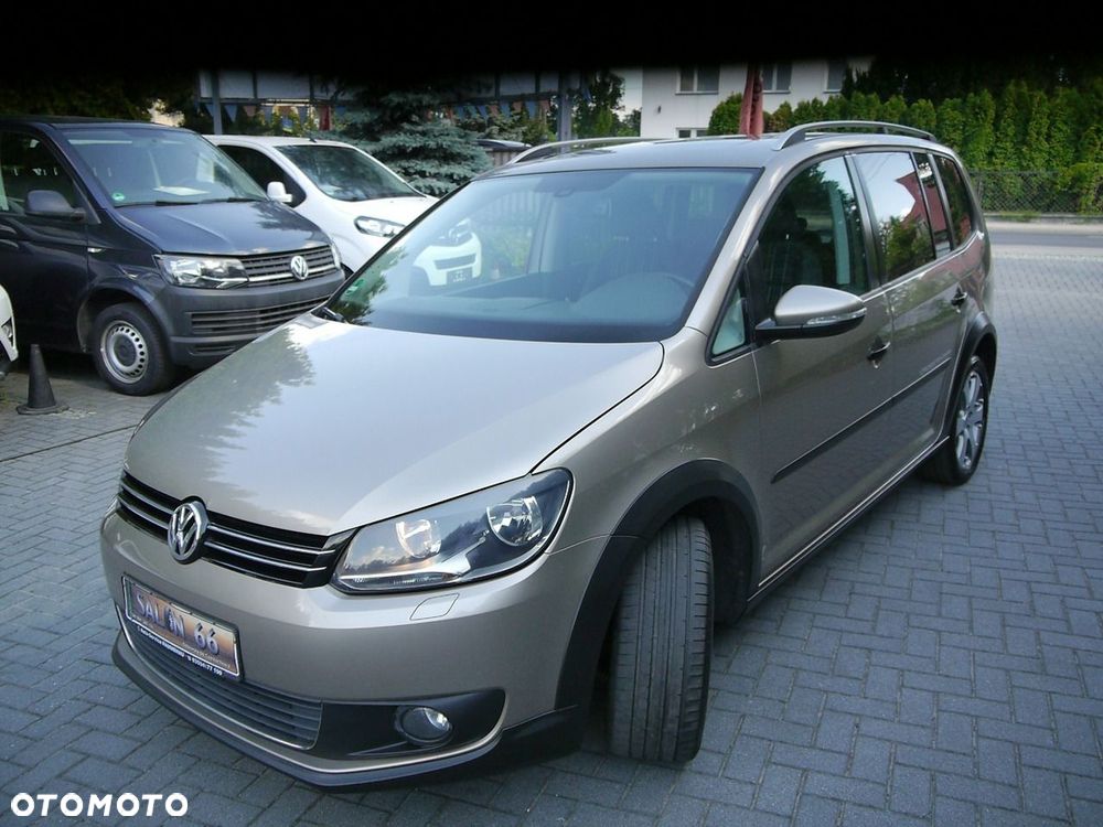 Volkswagen Touran - 9