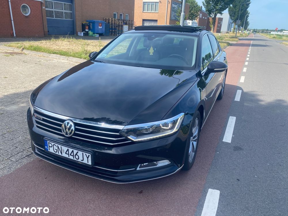 Volkswagen Passat - 2