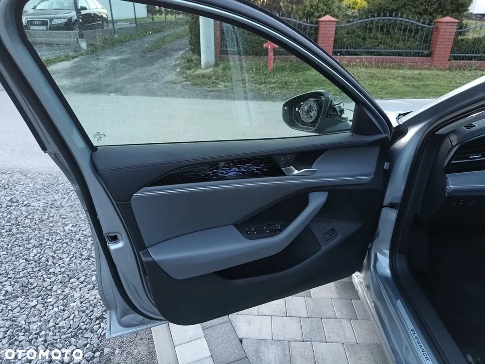 Volkswagen Passat - 18