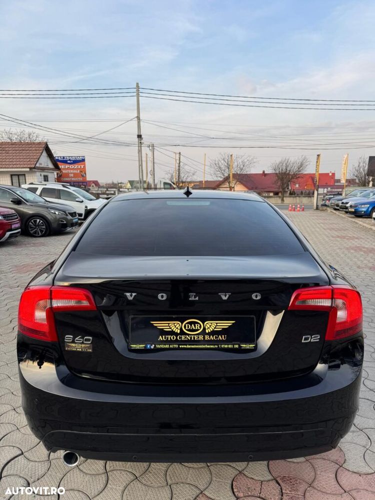 Volvo S60 D2 Geartronic - 10