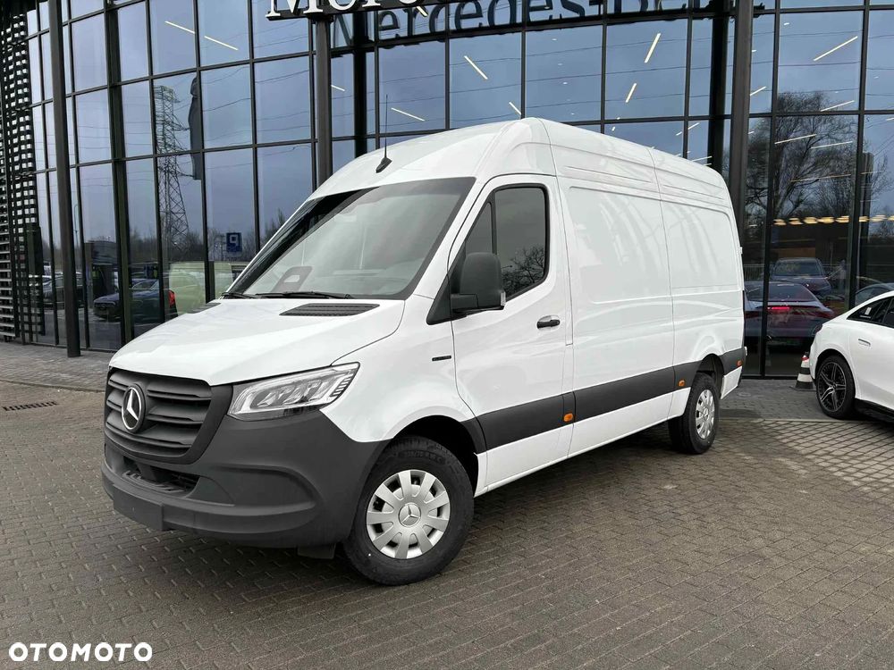 Mercedes-Benz eSprinter - 2