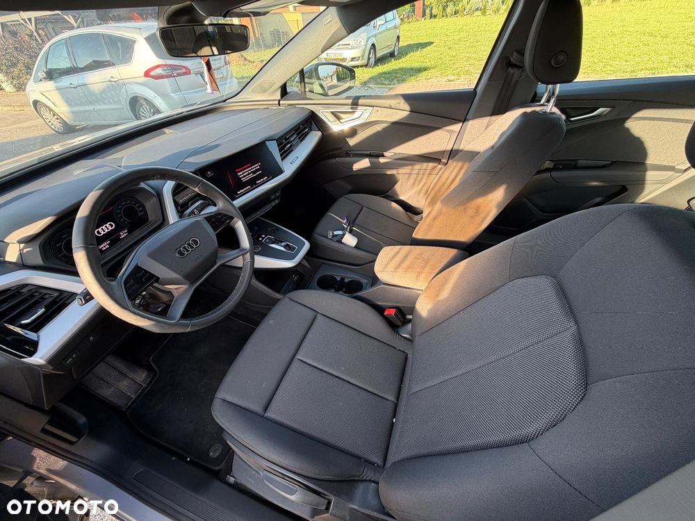 Audi Q4 e-tron - 9