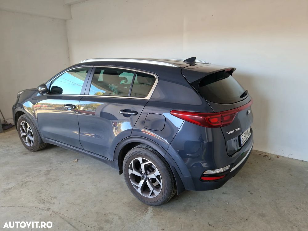 Kia Sportage 1.6 GDI 6MT 4x2 Style - 6