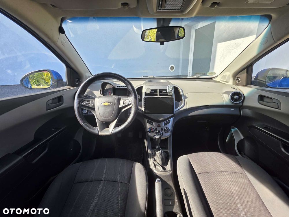 Chevrolet Aveo 1.2 LT - 8