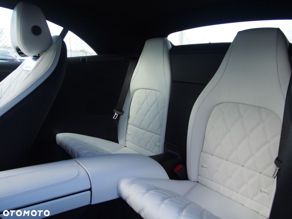 Mercedes-Benz SL AMG 63 4-Matic+ - 11