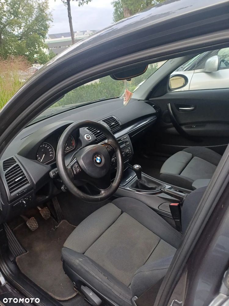 BMW Seria 1 - 10