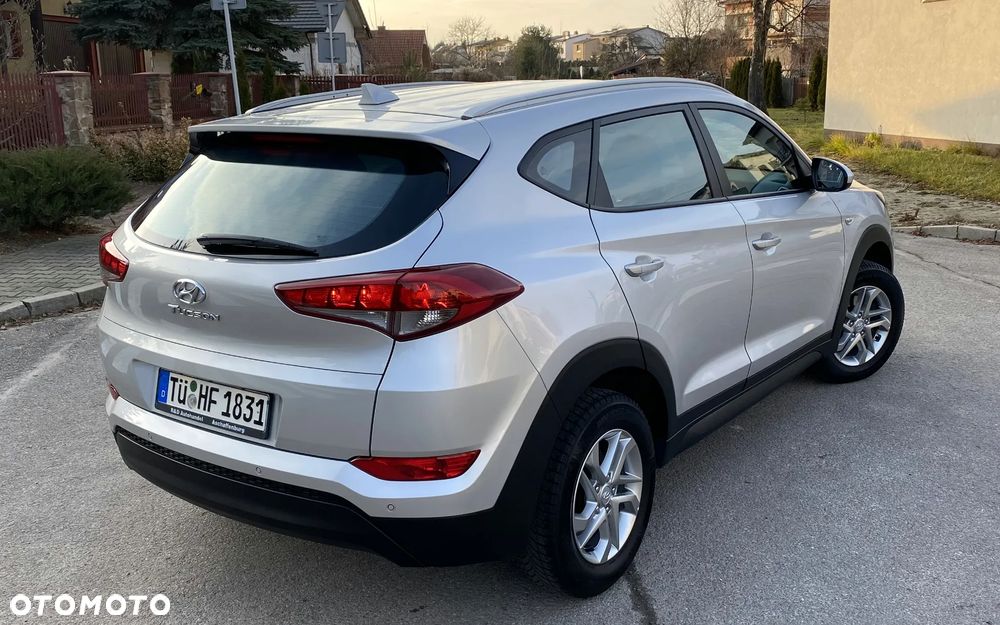 Hyundai Tucson blue 1.7 CRDi 2WD Style - 10