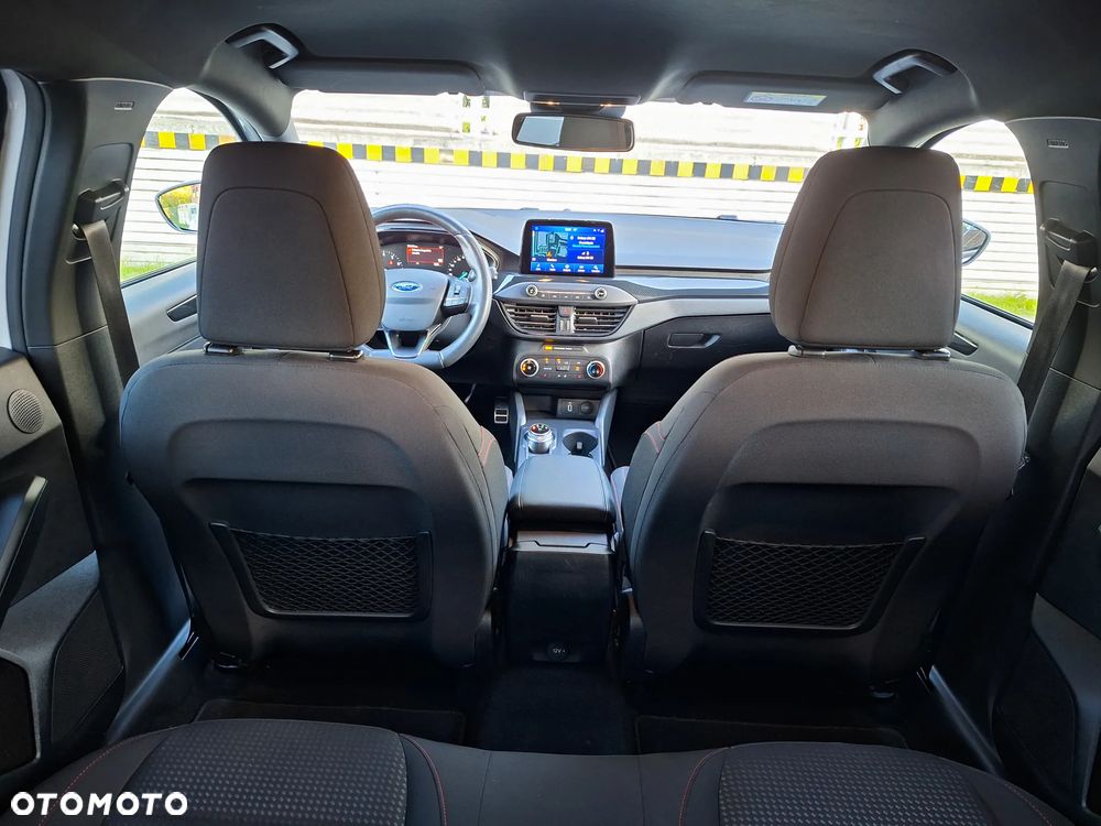 Ford Focus 1.5 EcoBoost ST-Line - 17