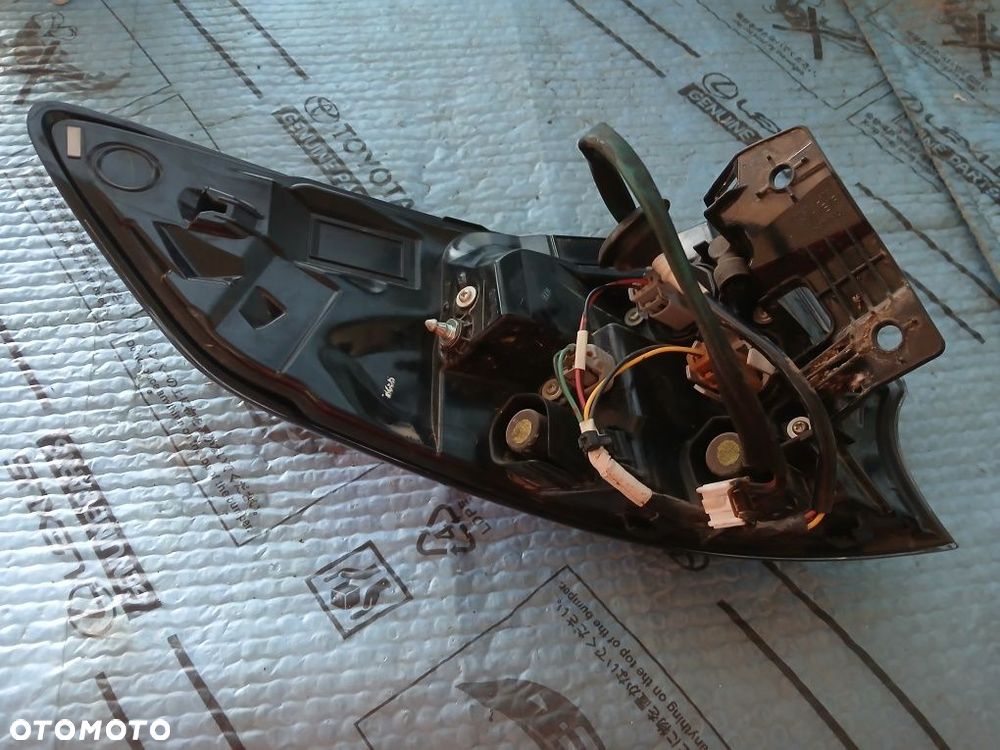 Lampa tylna prawa TOYOTA COROLLA E21 kombi 19-22 - 3