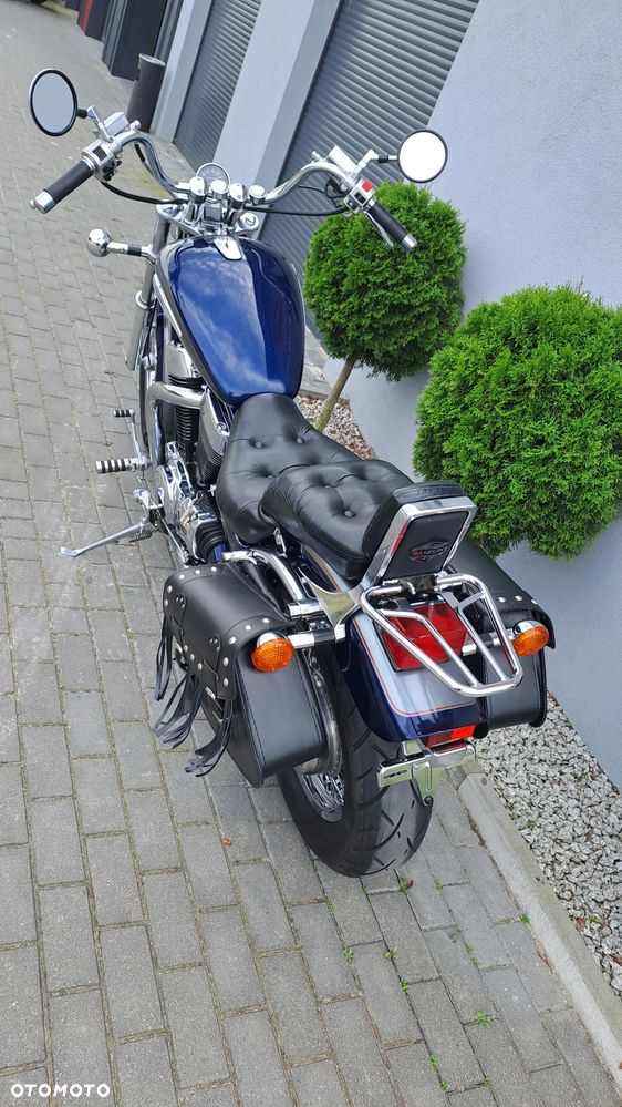 Suzuki Intruder - 37